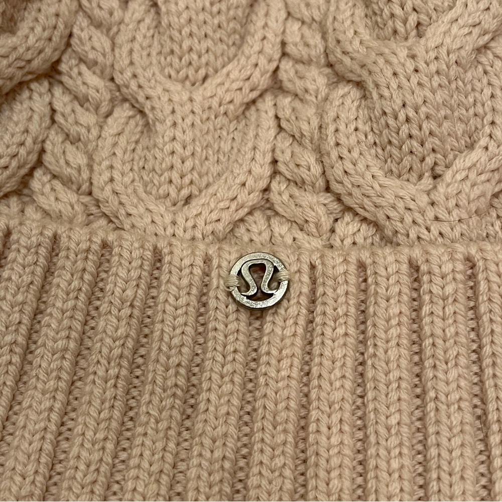 Lululemon cable knit cream pink pom pom beanie winter hat one size merino wool - Picture 2 of 5